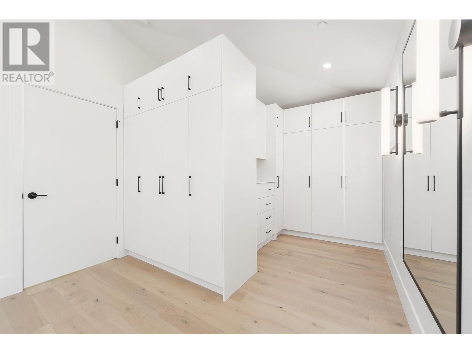 4748 Inverness Street, Vancouver, British Columbia  V5V 4X6 - Photo 16 - R2822954