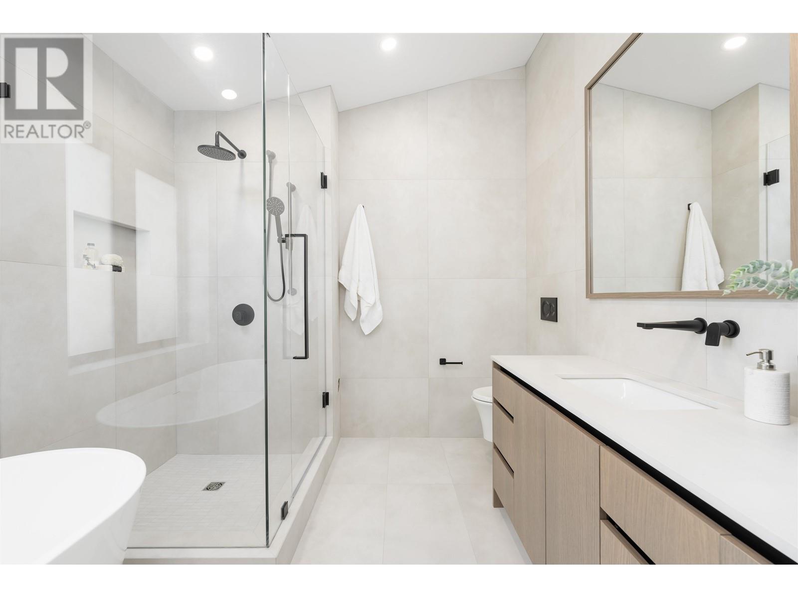 4748 Inverness Street, Vancouver, British Columbia  V5V 4X6 - Photo 18 - R2822954