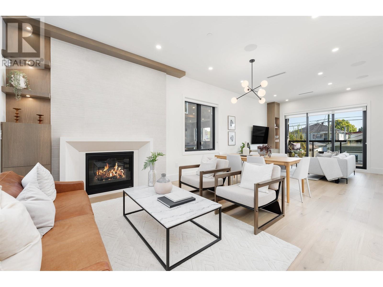 4748 Inverness Street, Vancouver, British Columbia  V5V 4X6 - Photo 3 - R2822954