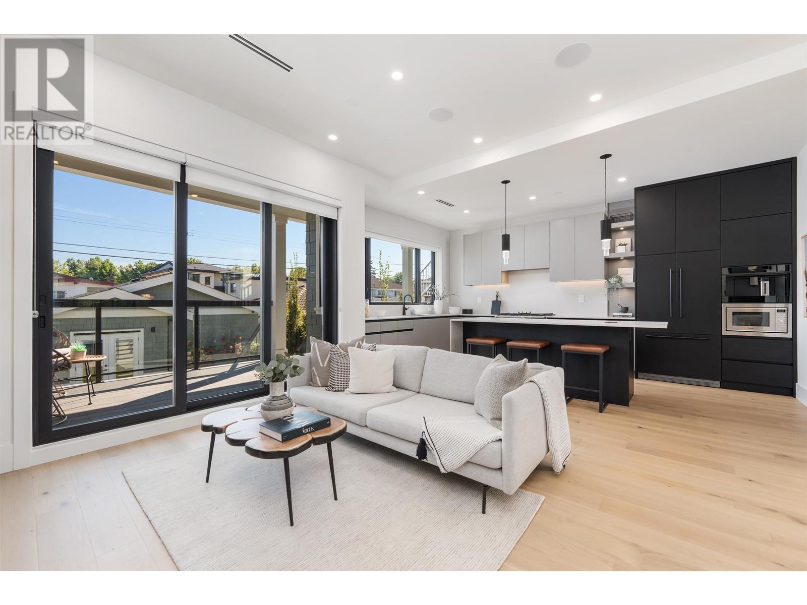 4748 Inverness Street, Vancouver, British Columbia  V5V 4X6 - Photo 9 - R2822954