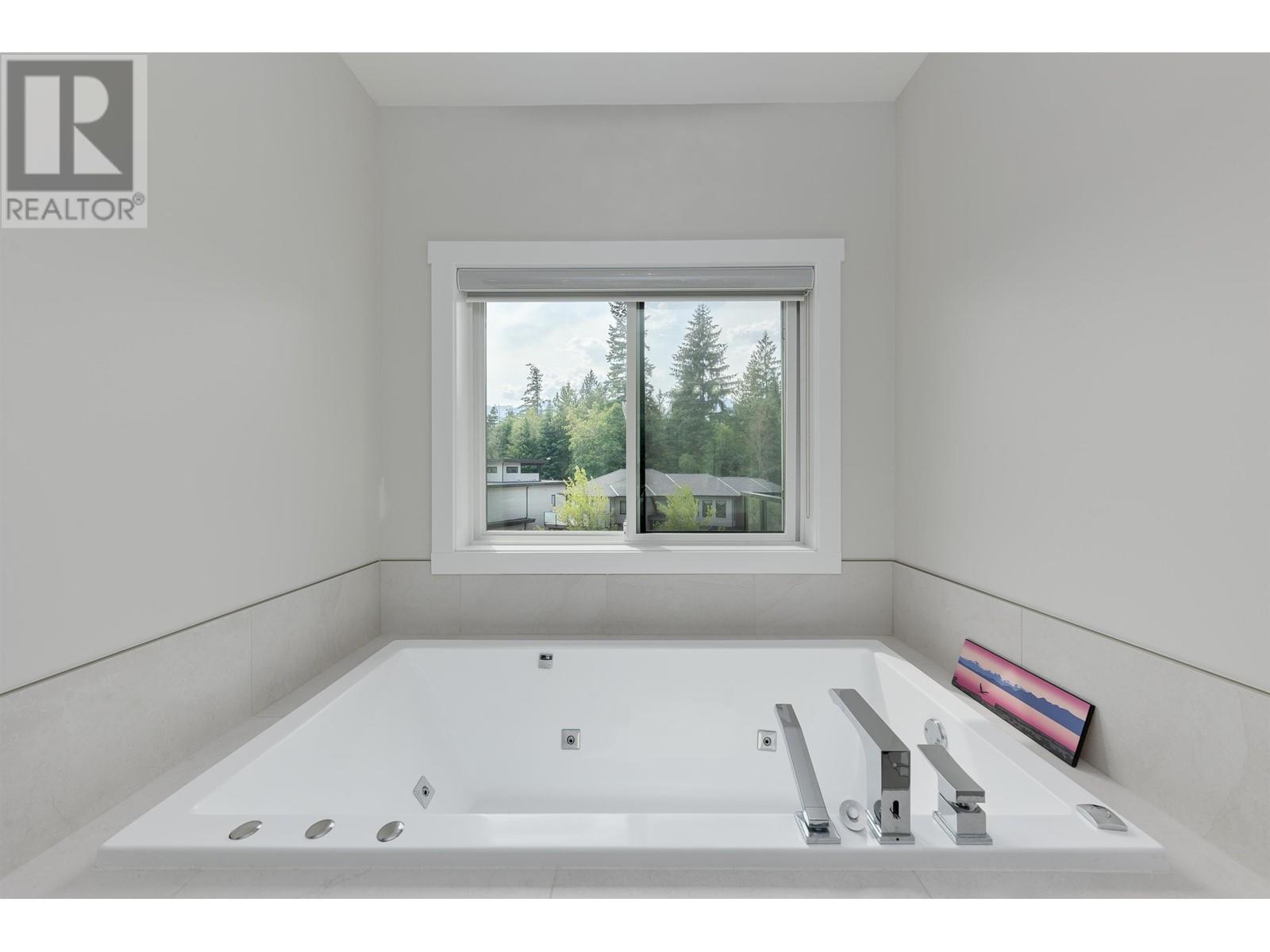 40300 Aristotle Drive, Squamish, British Columbia  V8B 0V5 - Photo 20 - R2822997