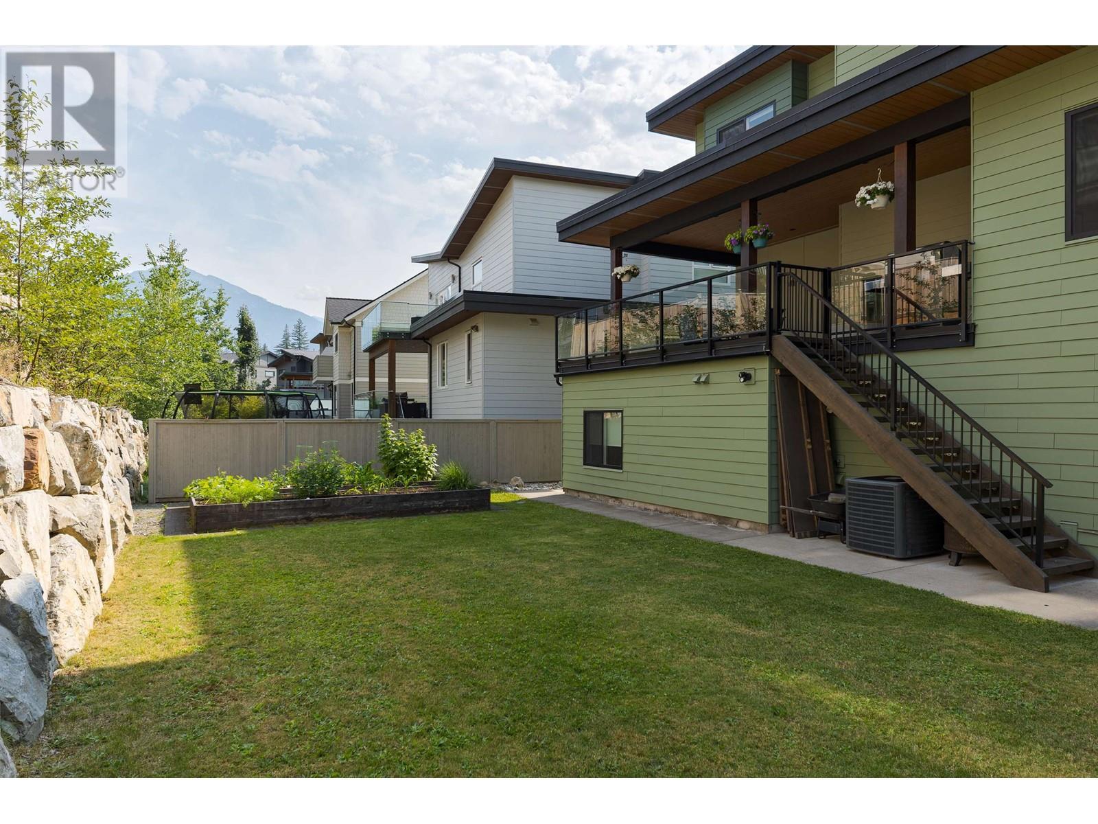 40300 Aristotle Drive, Squamish, British Columbia  V8B 0V5 - Photo 34 - R2822997