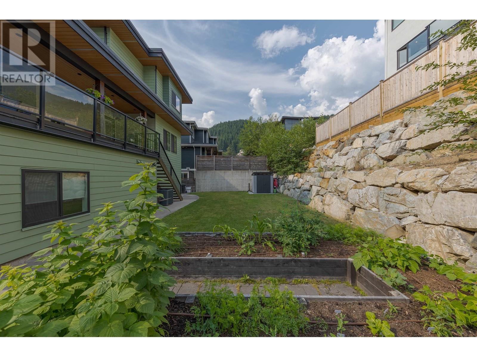 40300 Aristotle Drive, Squamish, British Columbia  V8B 0V5 - Photo 36 - R2822997