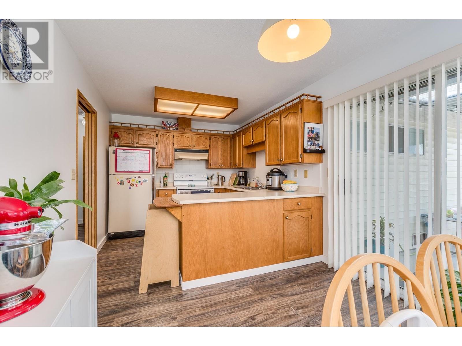 23404 Whippoorwill Avenue, Maple Ridge, British Columbia  V2X 9L7 - Photo 10 - R2823006