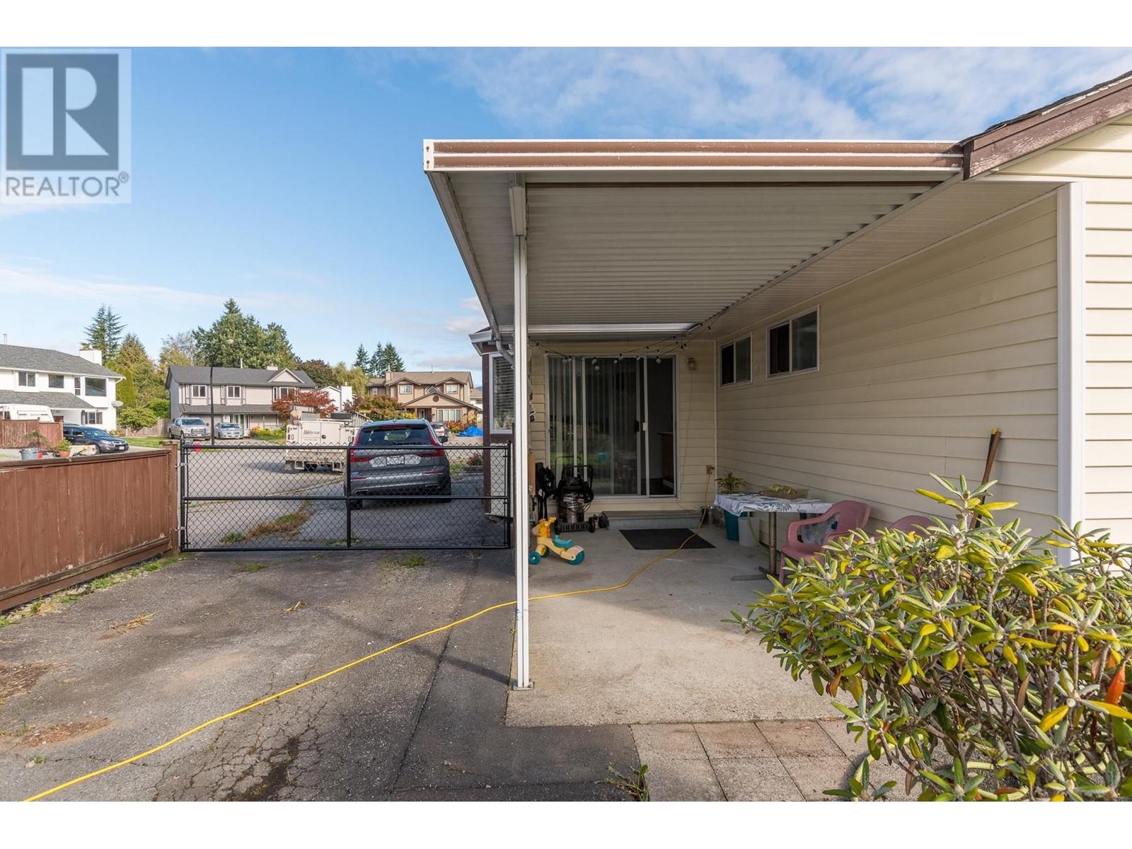 23404 Whippoorwill Avenue, Maple Ridge, British Columbia  V2X 9L7 - Photo 20 - R2823006