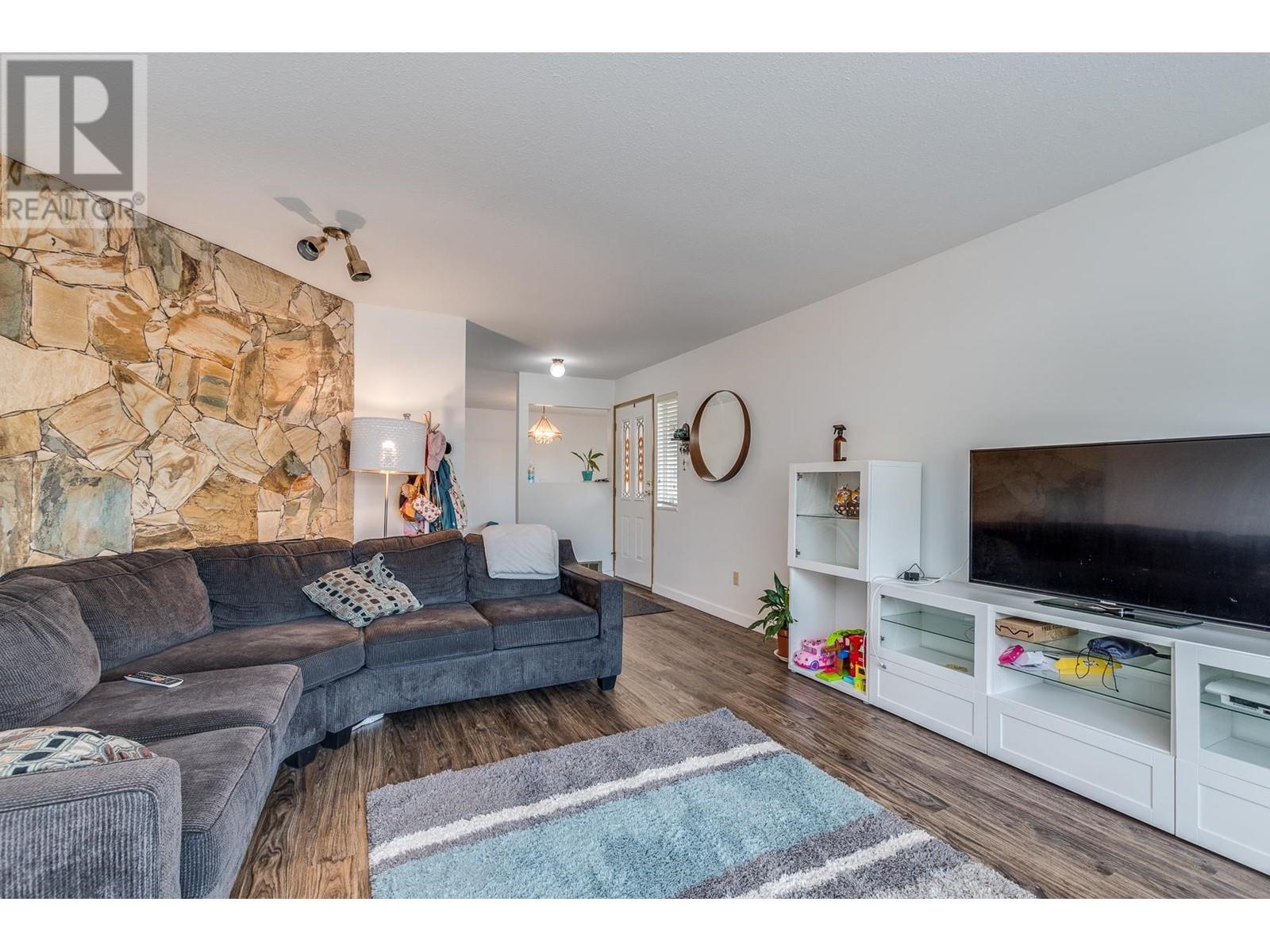 23404 Whippoorwill Avenue, Maple Ridge, British Columbia  V2X 9L7 - Photo 7 - R2823006