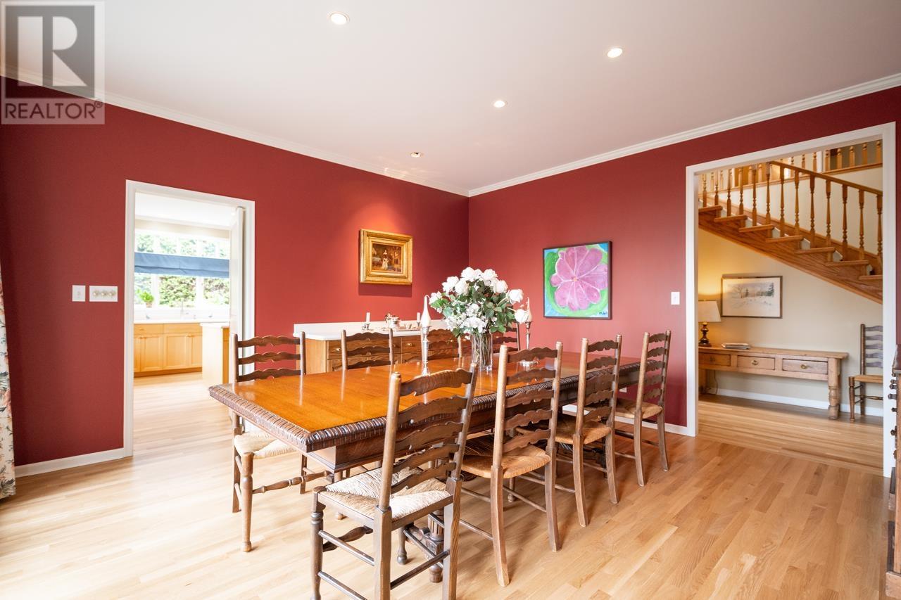 8580 Caversham Court, Vancouver, British Columbia  V6P 6R8 - Photo 11 - R2823034