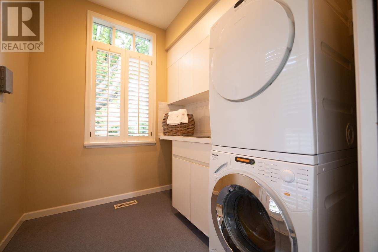 8580 Caversham Court, Vancouver, British Columbia  V6P 6R8 - Photo 18 - R2823034