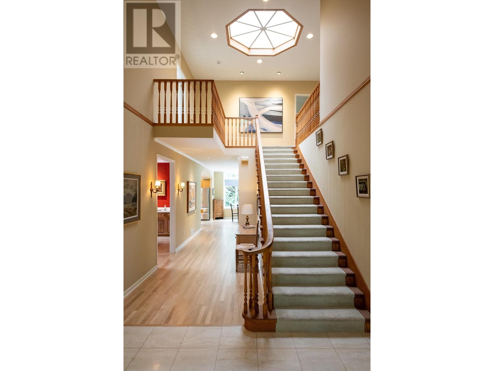 8580 Caversham Court, Vancouver, British Columbia  V6P 6R8 - Photo 3 - R2823034