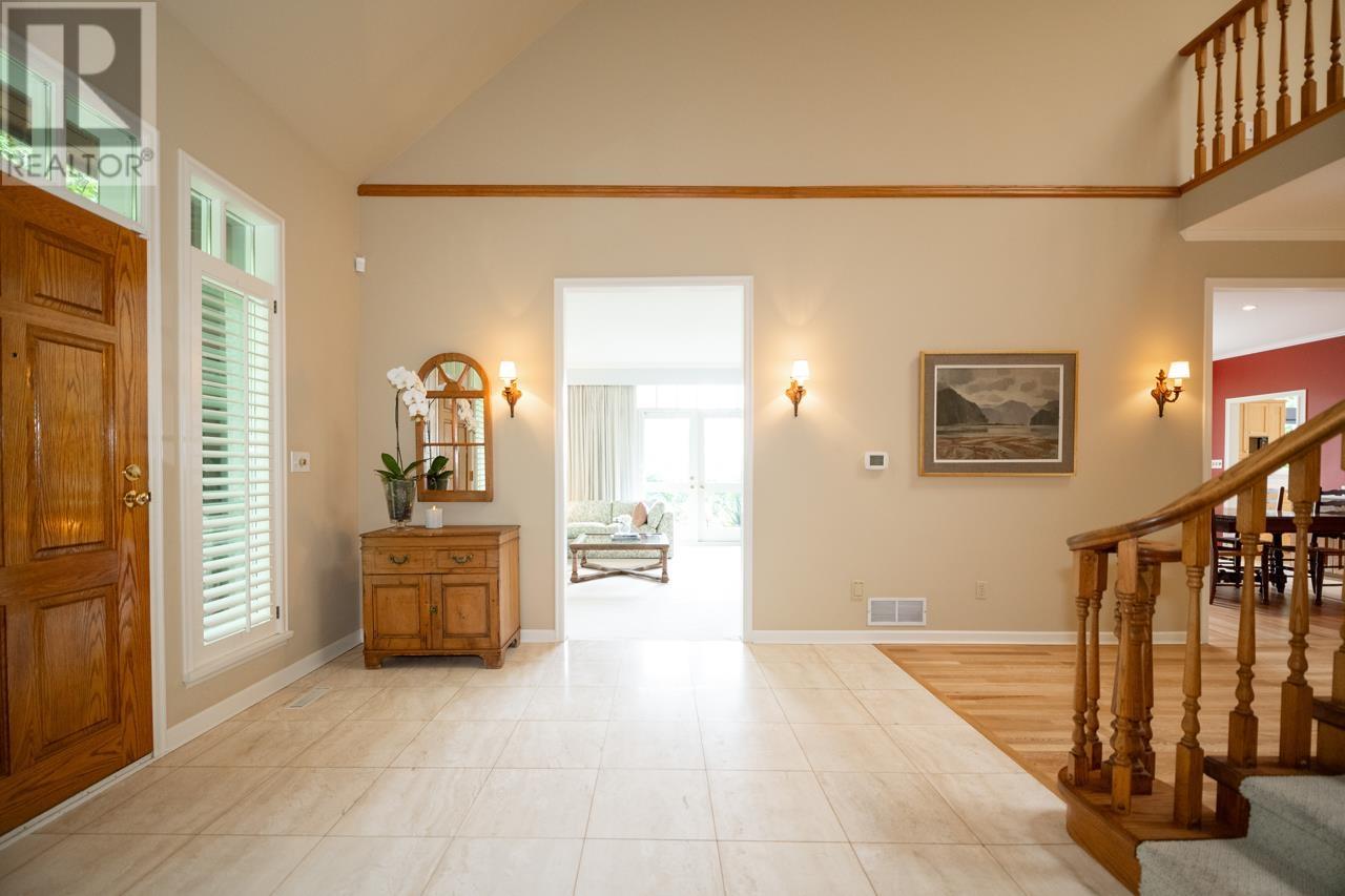 8580 Caversham Court, Vancouver, British Columbia  V6P 6R8 - Photo 4 - R2823034