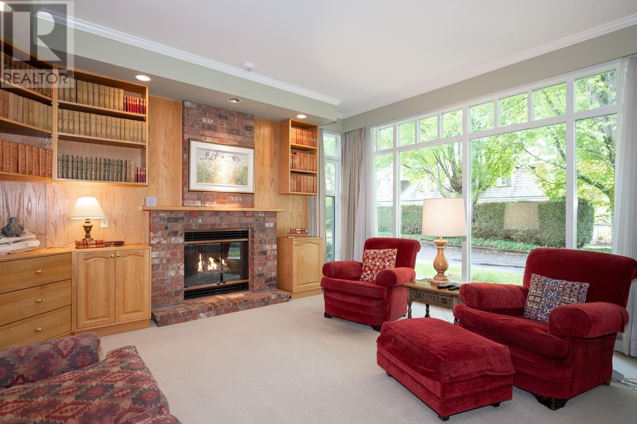 8580 Caversham Court, Vancouver, British Columbia  V6P 6R8 - Photo 8 - R2823034