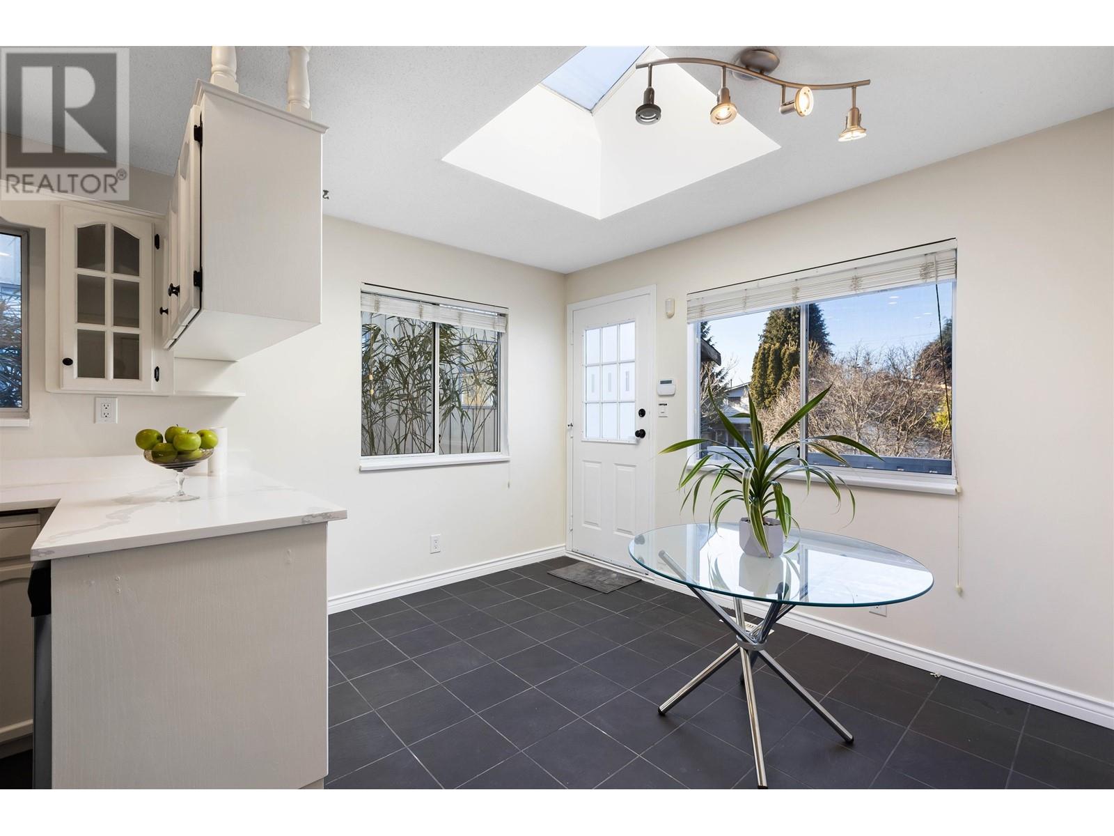 1689 Garden Avenue, North Vancouver, British Columbia  V7P 3A6 - Photo 17 - R2823066