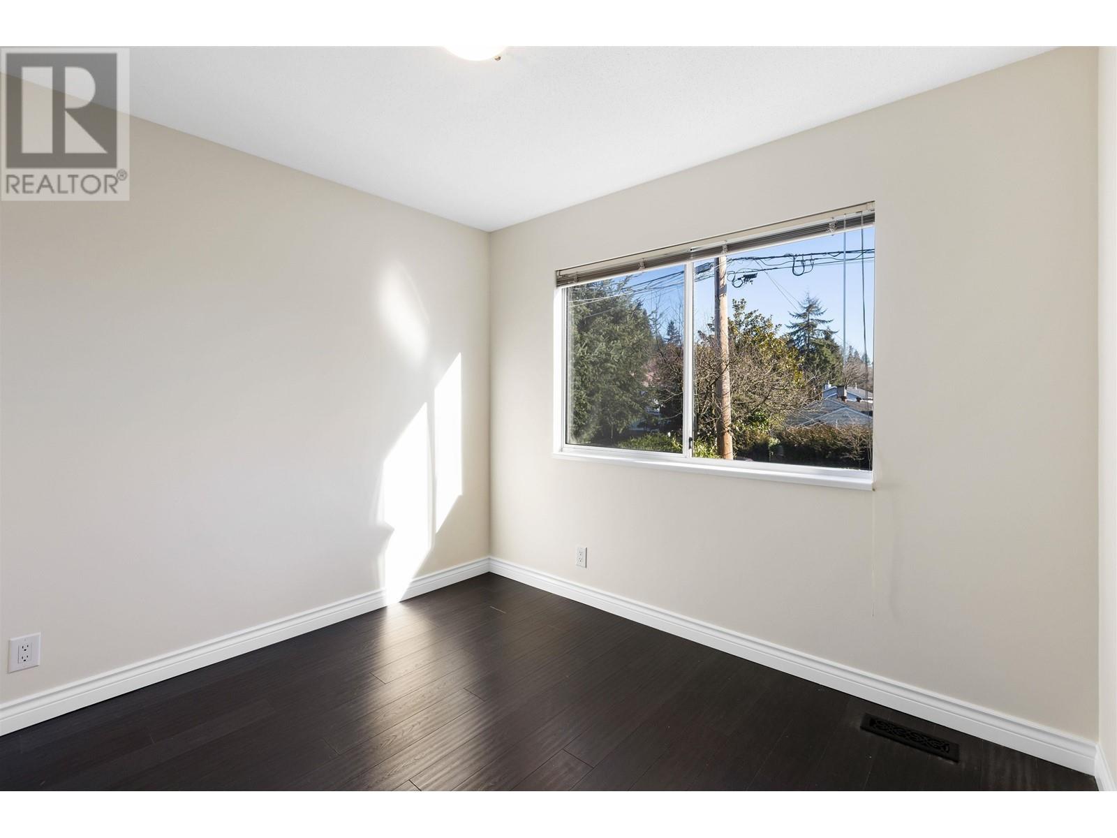 1689 Garden Avenue, North Vancouver, British Columbia  V7P 3A6 - Photo 8 - R2823066