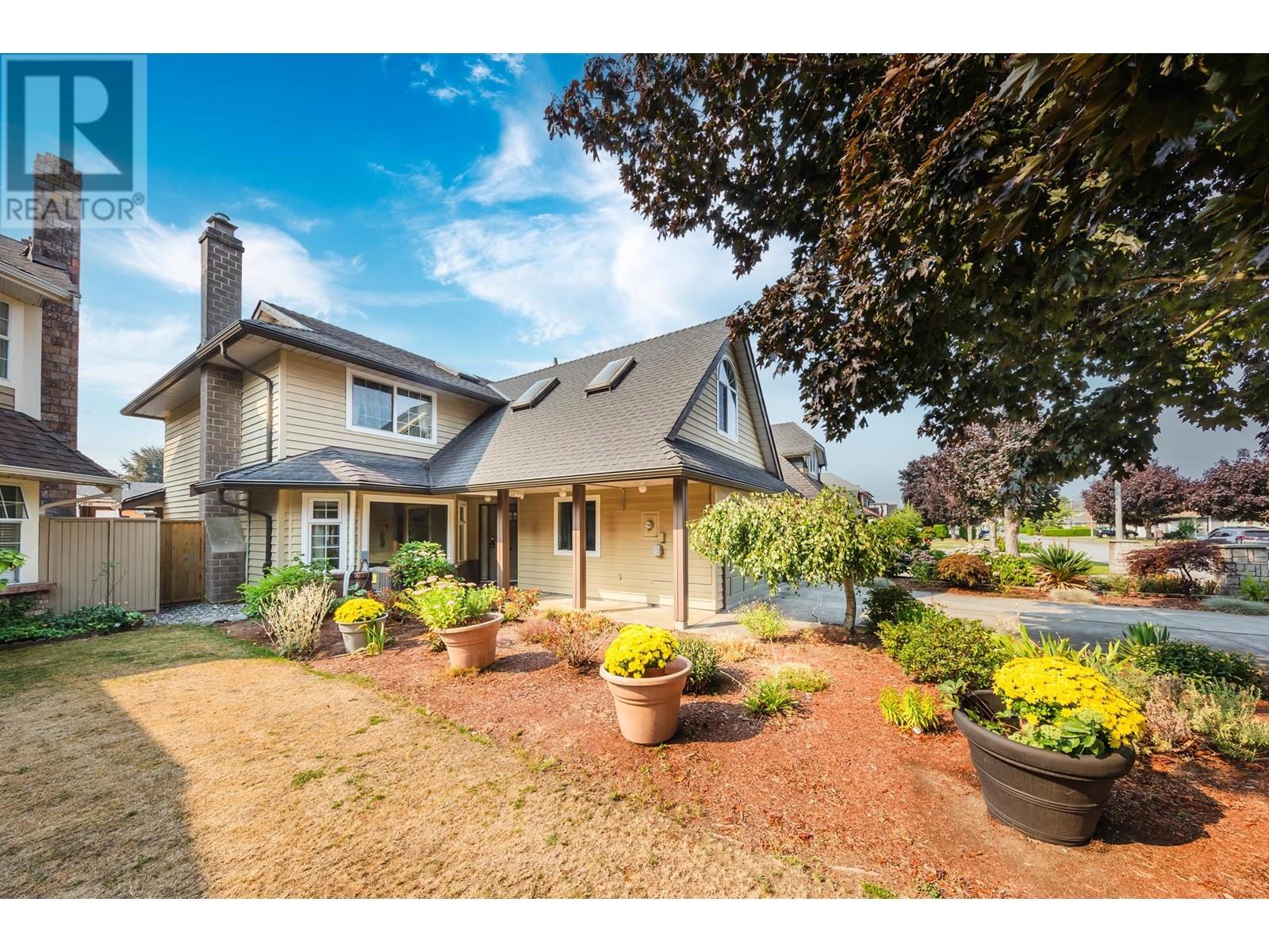 9542 Thomas Drive, Richmond, British Columbia  V7E 5X9 - Photo 1 - R2823083