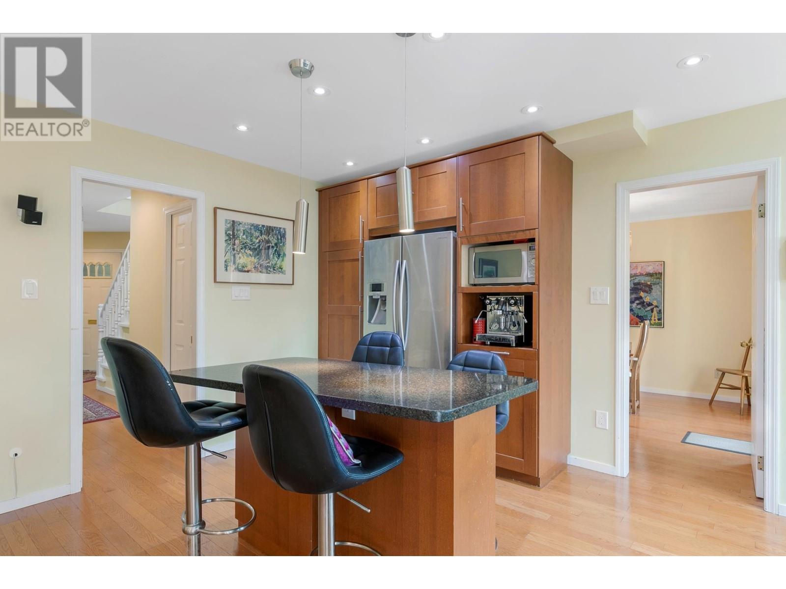 9542 Thomas Drive, Richmond, British Columbia  V7E 5X9 - Photo 8 - R2823083