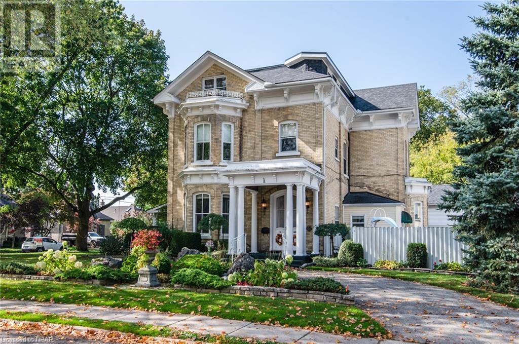 14 Nile Street, Stratford, Ontario  N5A 4B8 - Photo 1 - 40495120