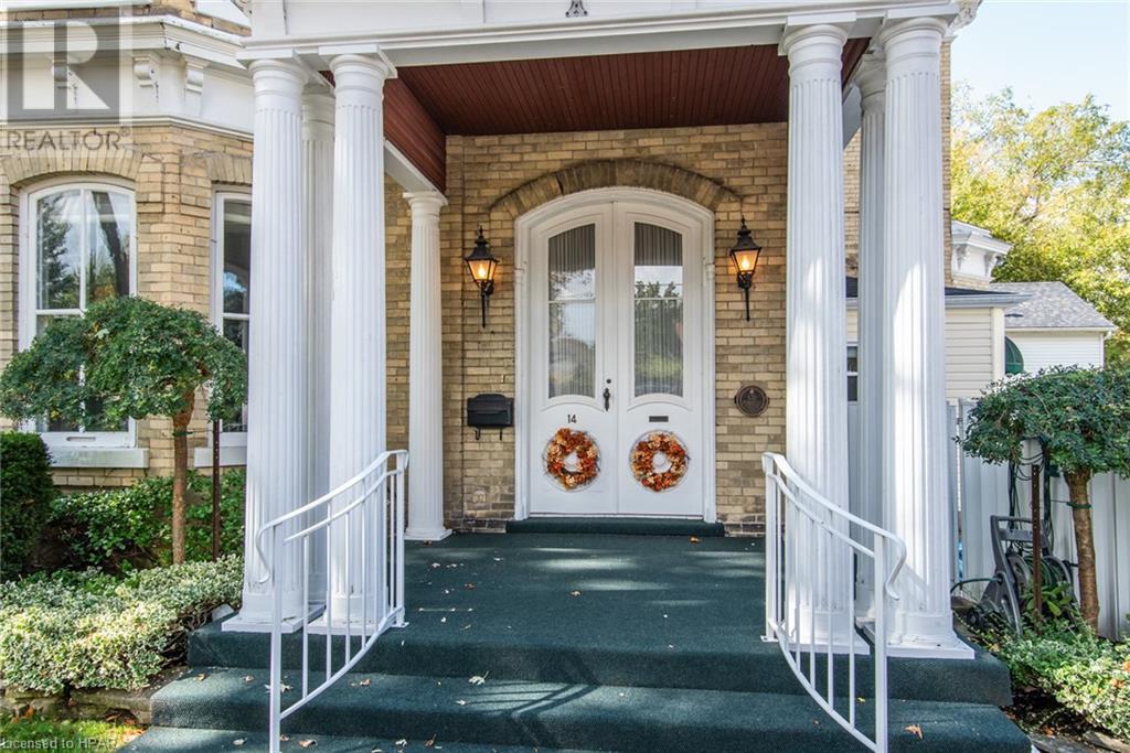 14 Nile Street, Stratford, Ontario  N5A 4B8 - Photo 2 - 40495120