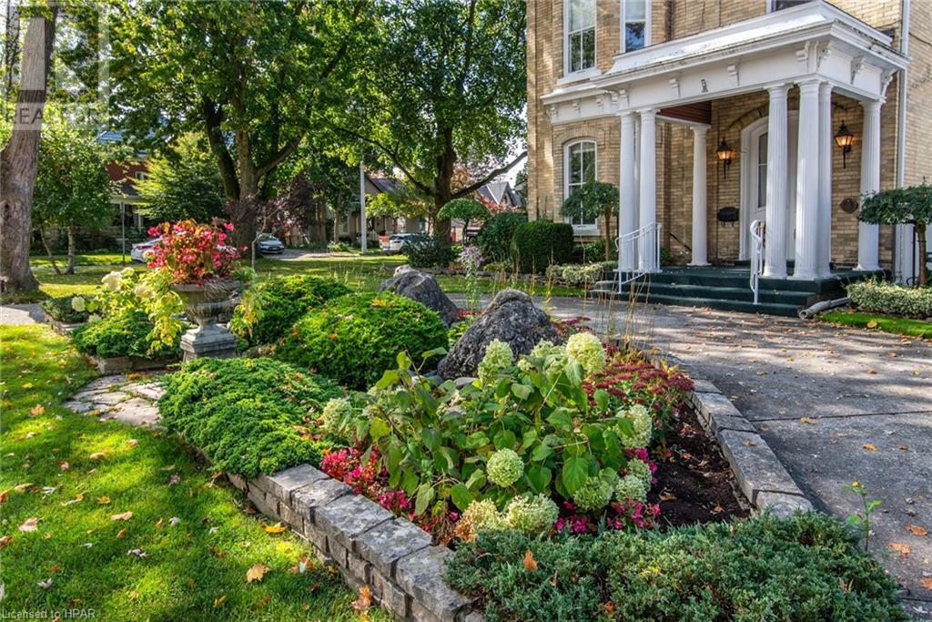 14 Nile Street, Stratford, Ontario  N5A 4B8 - Photo 3 - 40495120