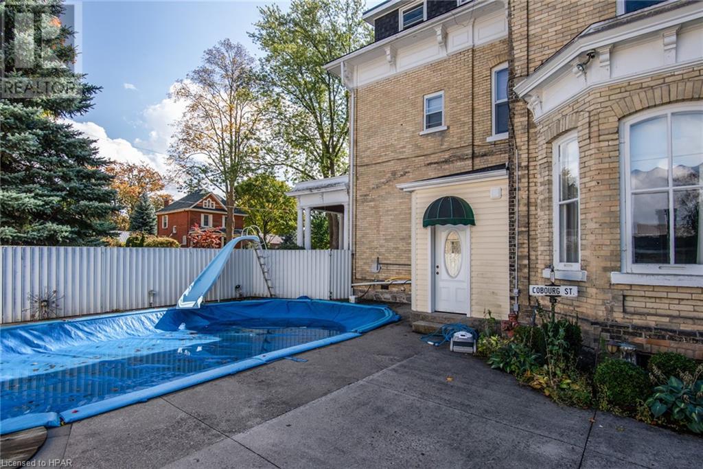 14 Nile Street, Stratford, Ontario  N5A 4B8 - Photo 9 - 40495120