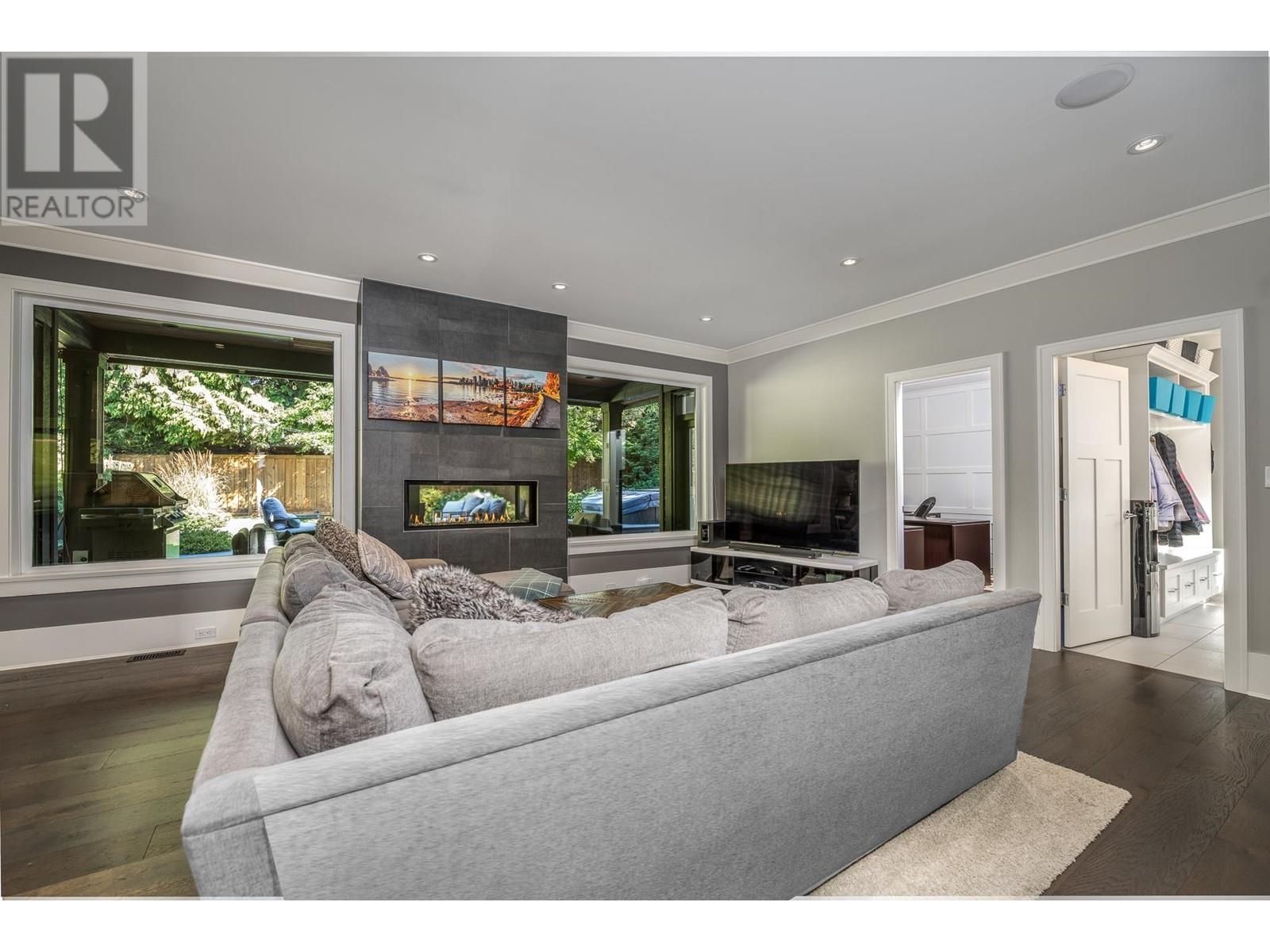 1138 Ridgewood Drive, North Vancouver, British Columbia  V7R 1J3 - Photo 14 - R2823036