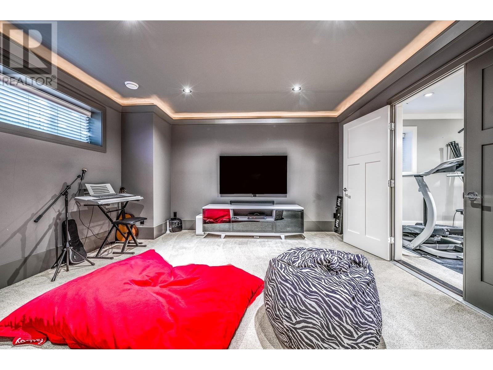 1138 Ridgewood Drive, North Vancouver, British Columbia  V7R 1J3 - Photo 31 - R2823036