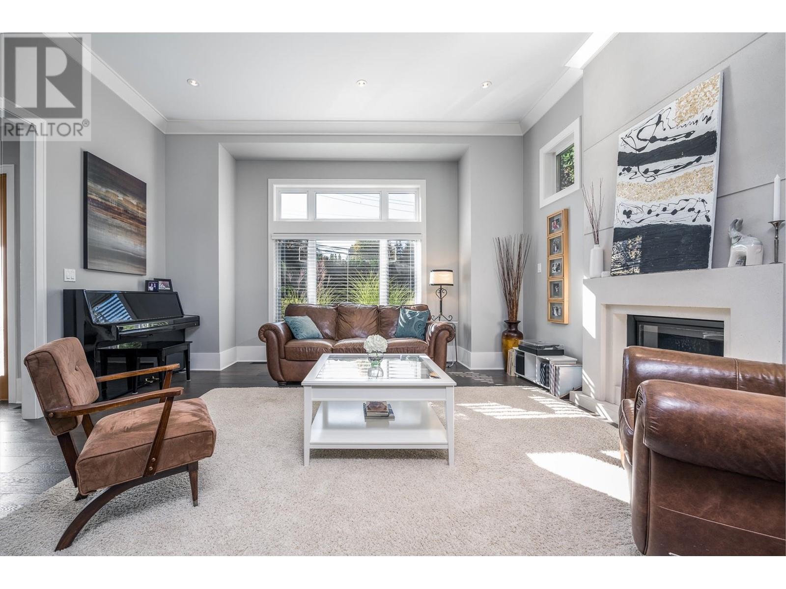 1138 Ridgewood Drive, North Vancouver, British Columbia  V7R 1J3 - Photo 12 - R2823036