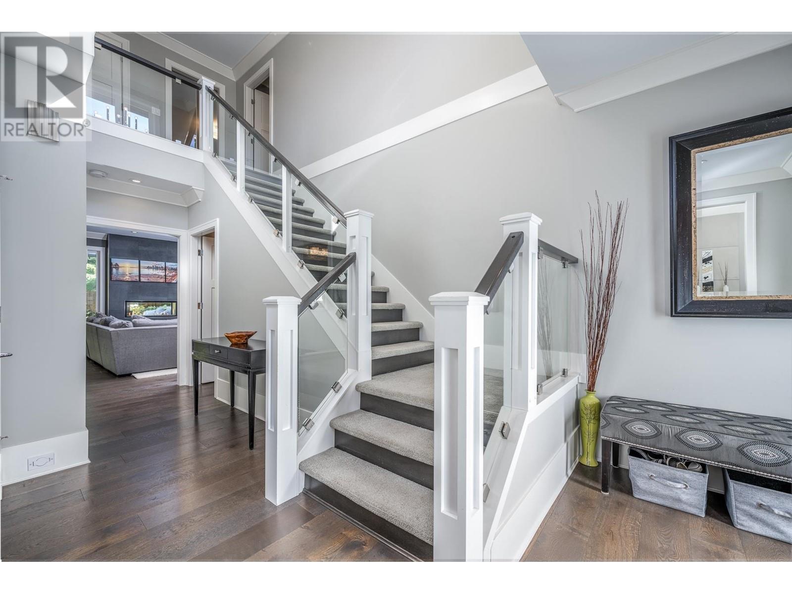 1138 Ridgewood Drive, North Vancouver, British Columbia  V7R 1J3 - Photo 18 - R2823036