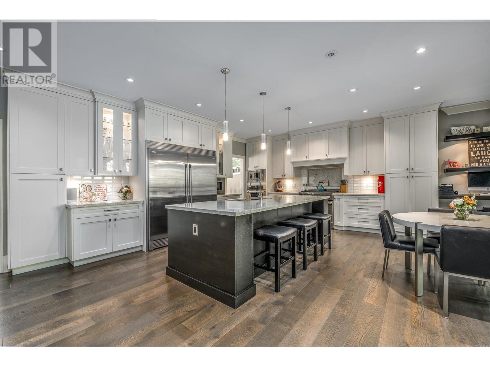 1138 Ridgewood Drive, North Vancouver, British Columbia  V7R 1J3 - Photo 7 - R2823036