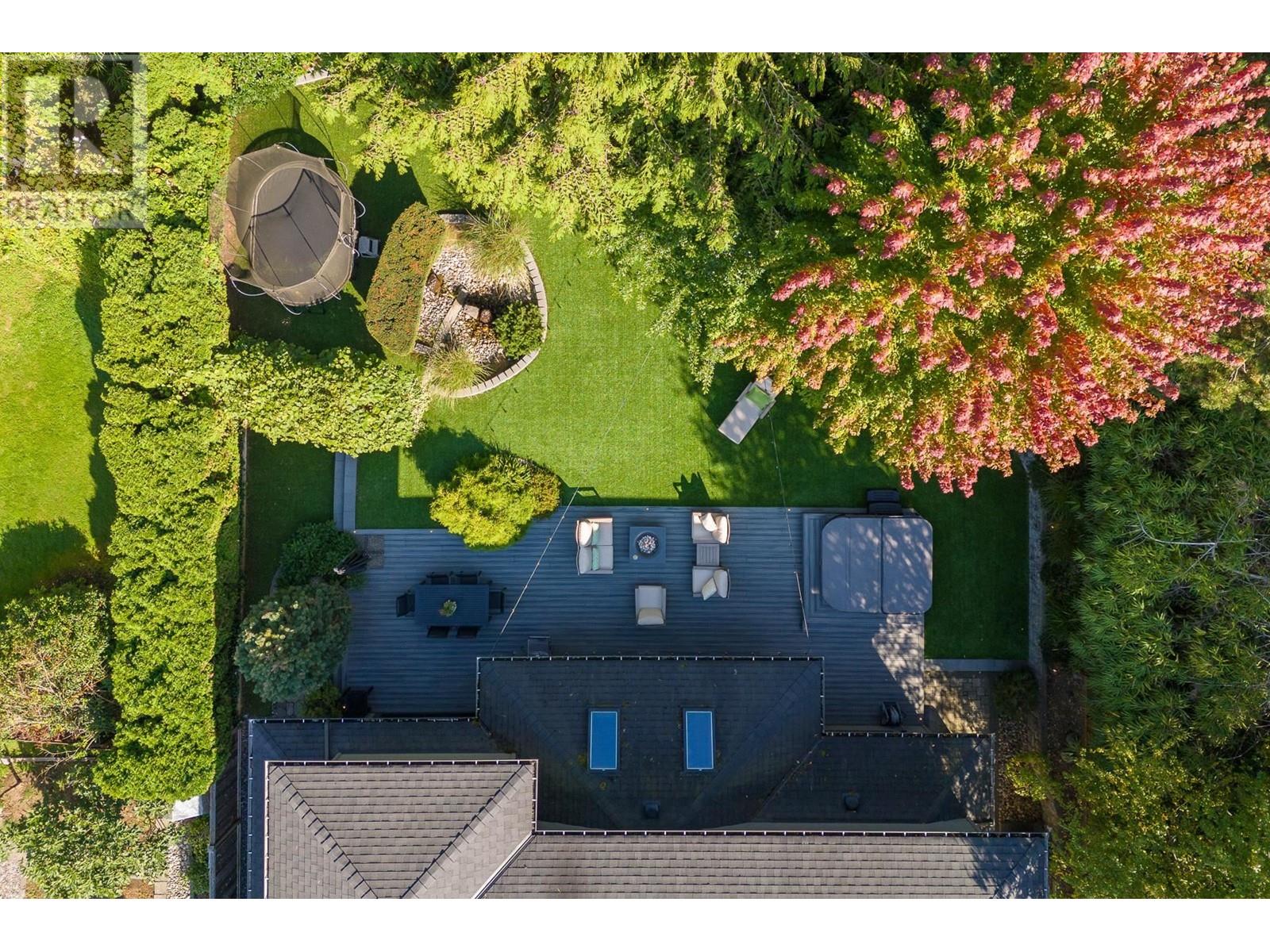1138 Ridgewood Drive, North Vancouver, British Columbia  V7R 1J3 - Photo 6 - R2823036
