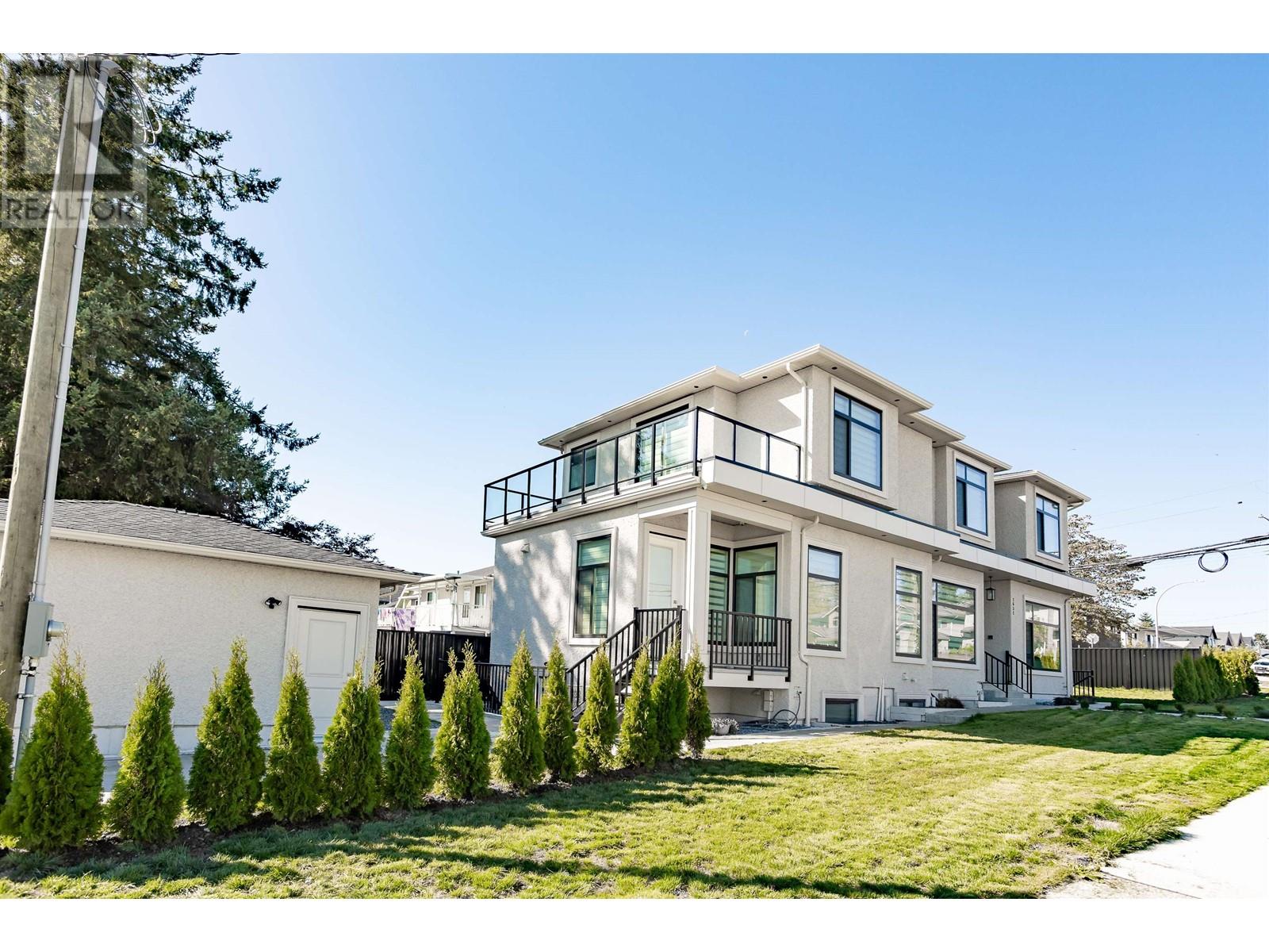 7635 Burgess Street, Burnaby, British Columbia  V3N 3J2 - Photo 3 - R2817587