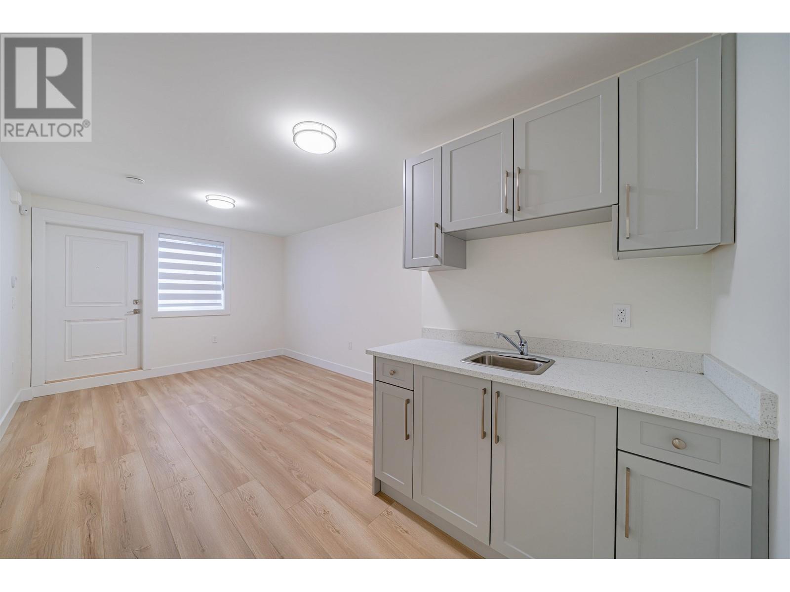 7635 Burgess Street, Burnaby, British Columbia  V3N 3J2 - Photo 28 - R2817587