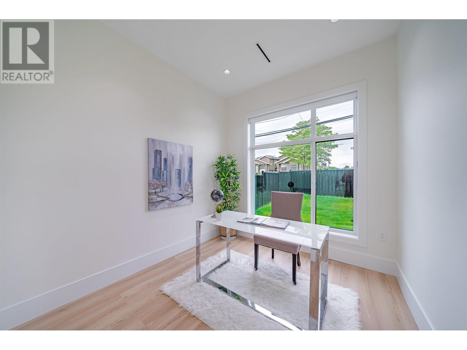 7635 Burgess Street, Burnaby, British Columbia  V3N 3J2 - Photo 11 - R2817587