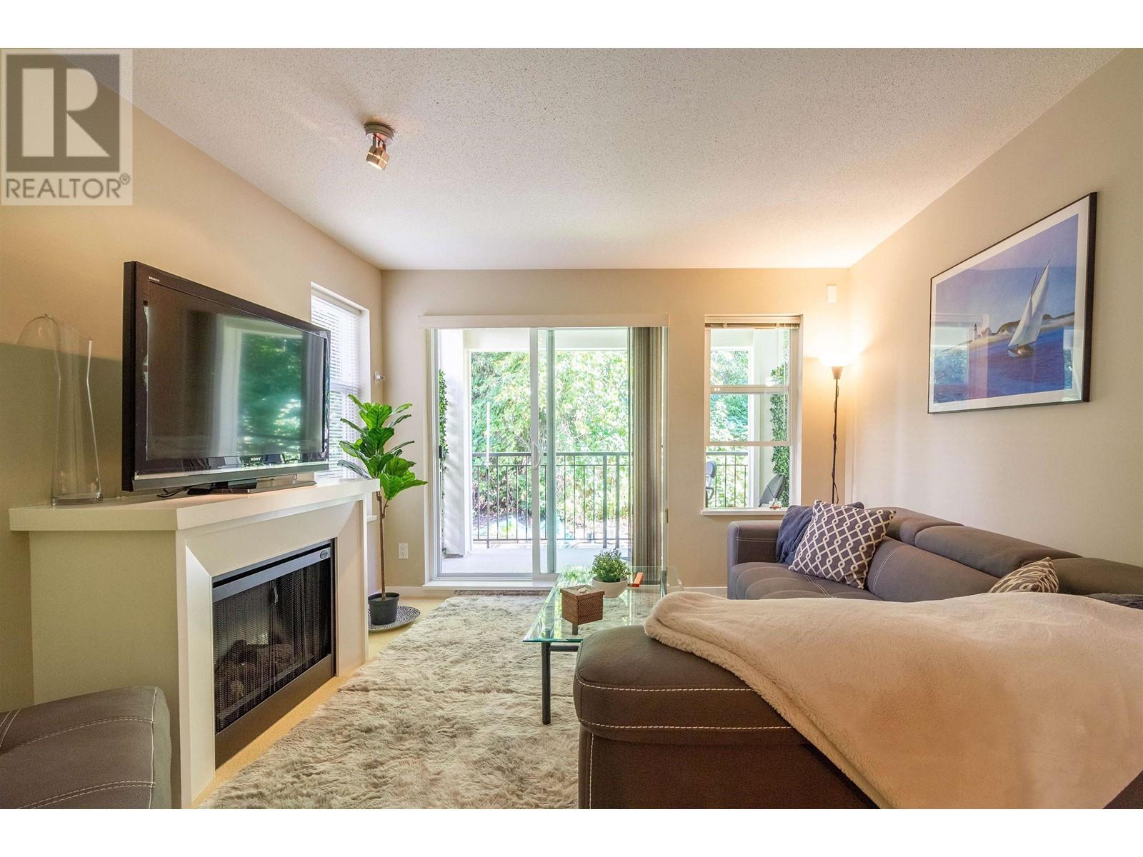 302 4833 Brentwood Drive, Burnaby, British Columbia  V5C 0C3 - Photo 4 - R2817184