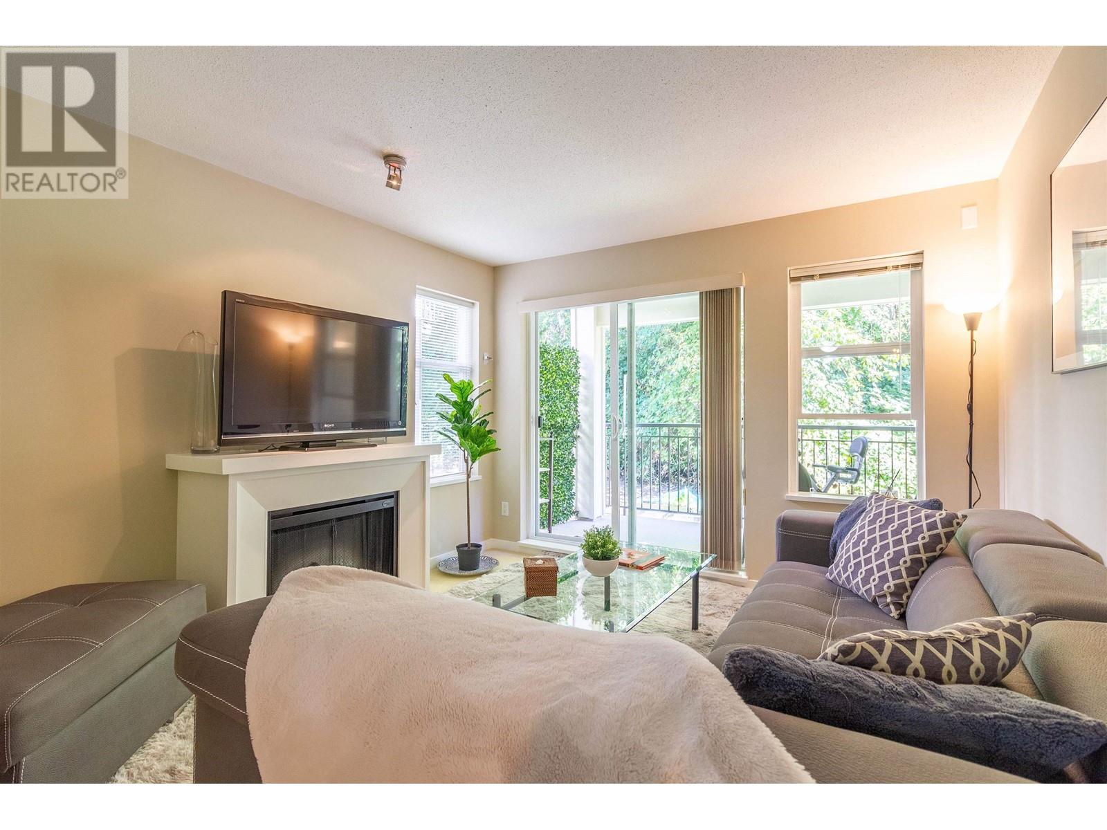 302 4833 Brentwood Drive, Burnaby, British Columbia  V5C 0C3 - Photo 3 - R2817184