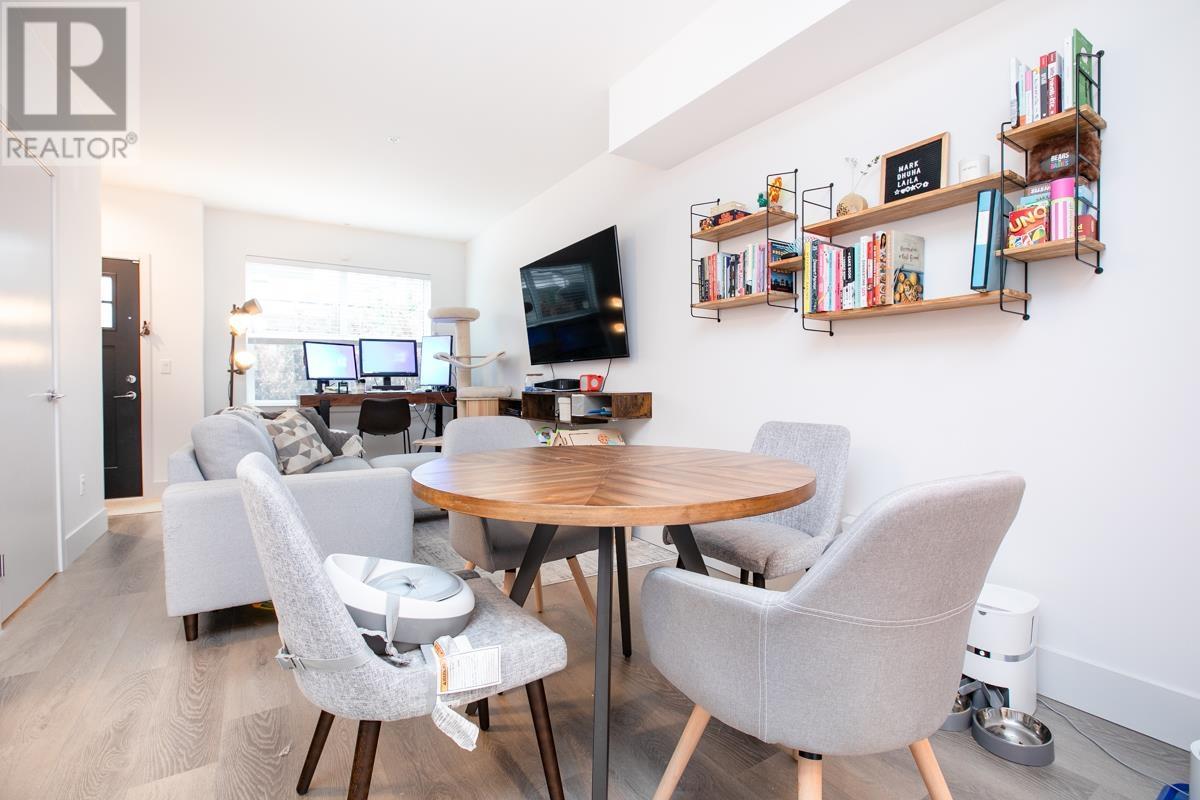 303 6933 Arcola Street, Burnaby, British Columbia  V5E 1H5 - Photo 4 - R2823105