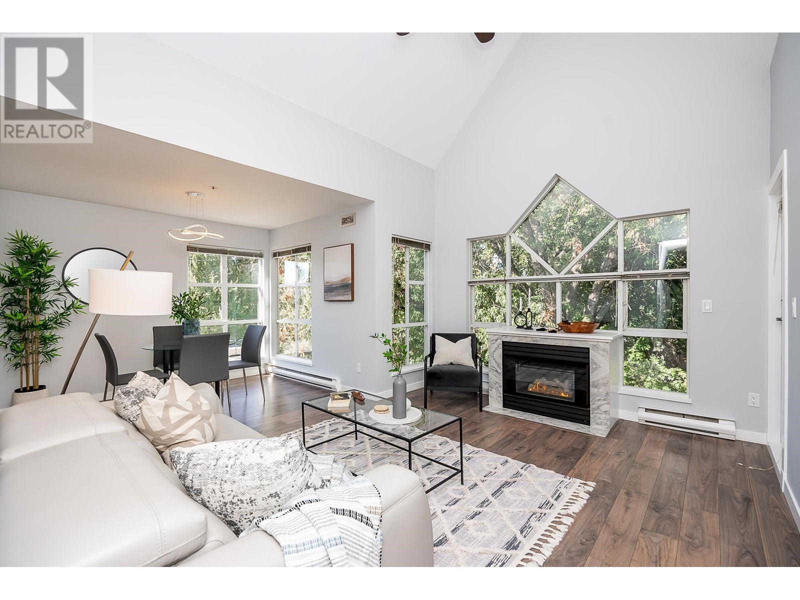 302 2285 WELCHER AVENUE, port coquitlam, British Columbia