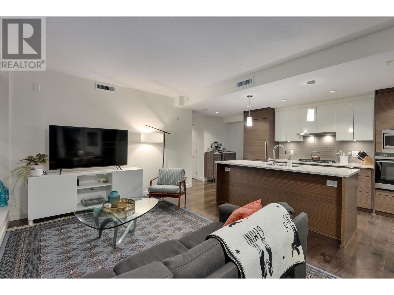 305 4083 CAMBIE STREET, vancouver, British Columbia