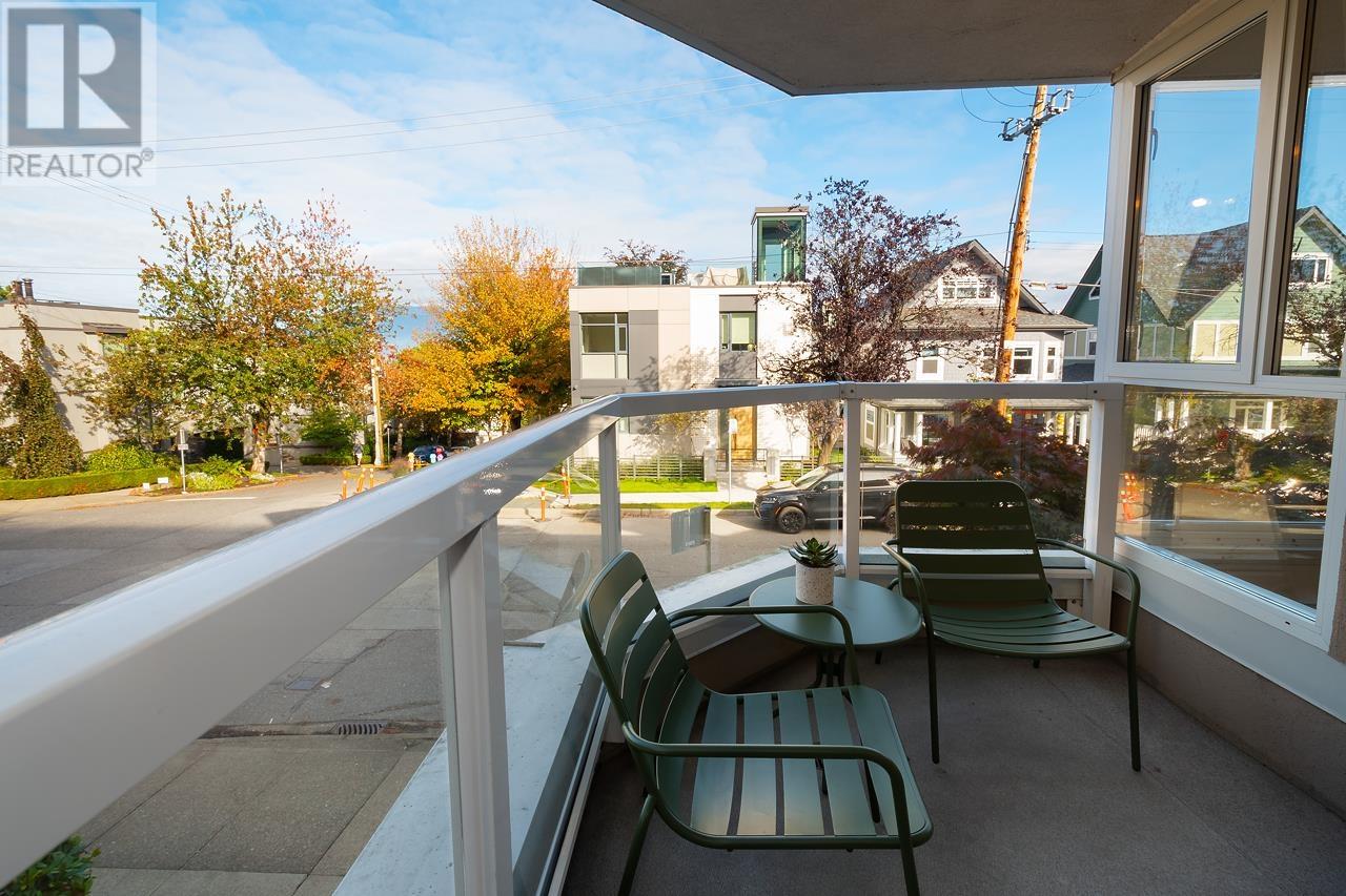 1290 W 8th Avenue, Vancouver, British Columbia  V6H 3Y9 - Photo 10 - R2823174