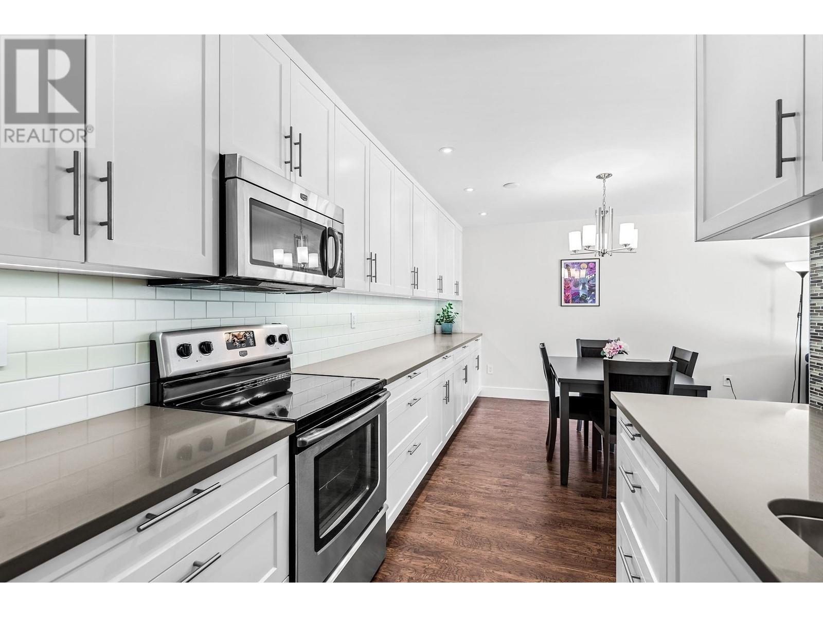 205 4373 Halifax Street, Burnaby, British Columbia  V5C 5Z2 - Photo 3 - R2823188