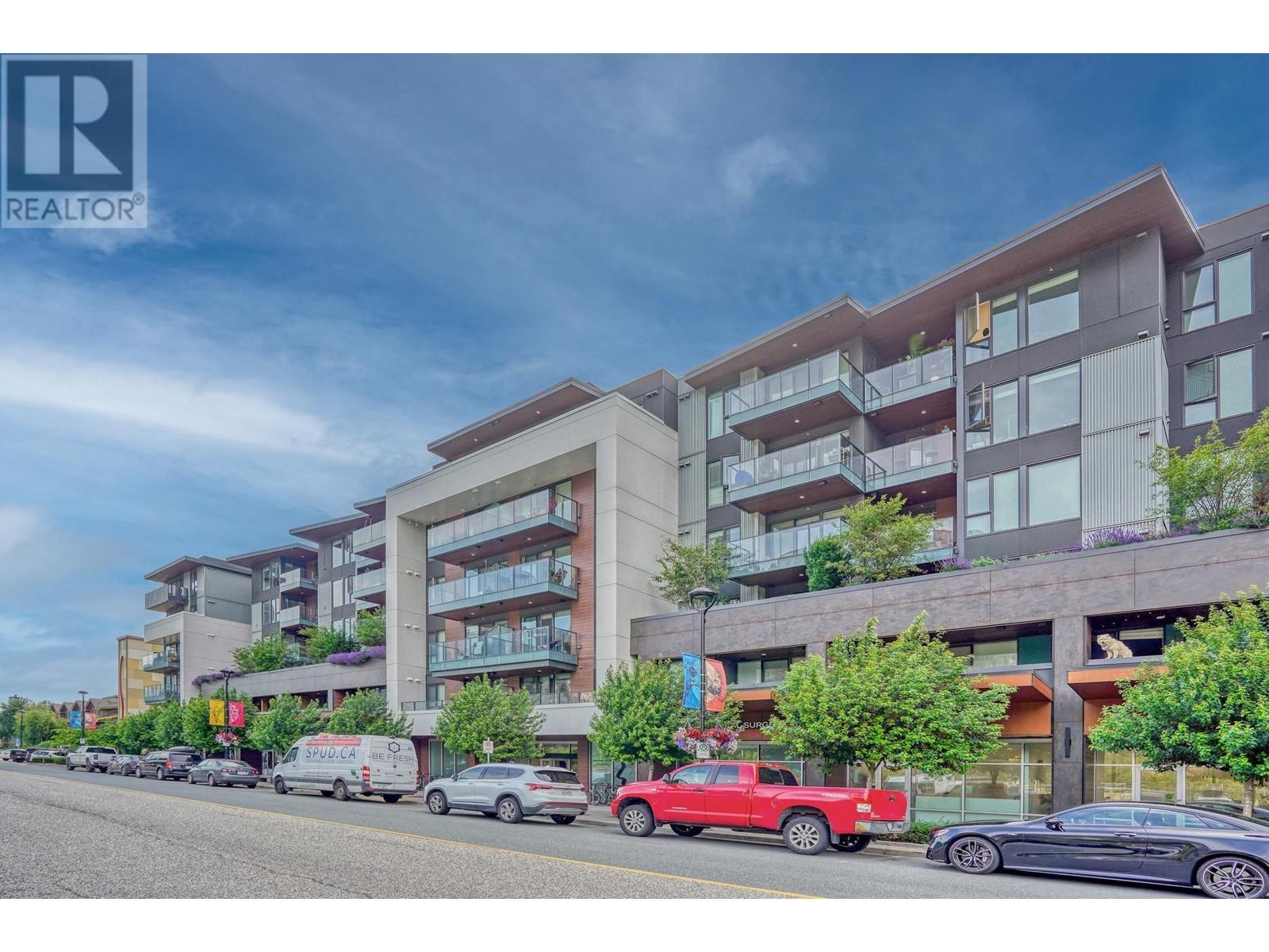 423 37881 Cleveland Avenue, Squamish, British Columbia  V8B 0Z7 - Photo 1 - R2823194