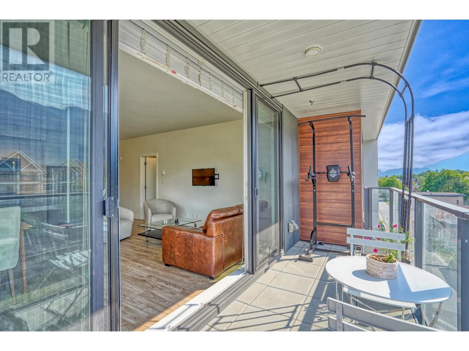 423 37881 Cleveland Avenue, Squamish, British Columbia  V8B 0Z7 - Photo 10 - R2823194