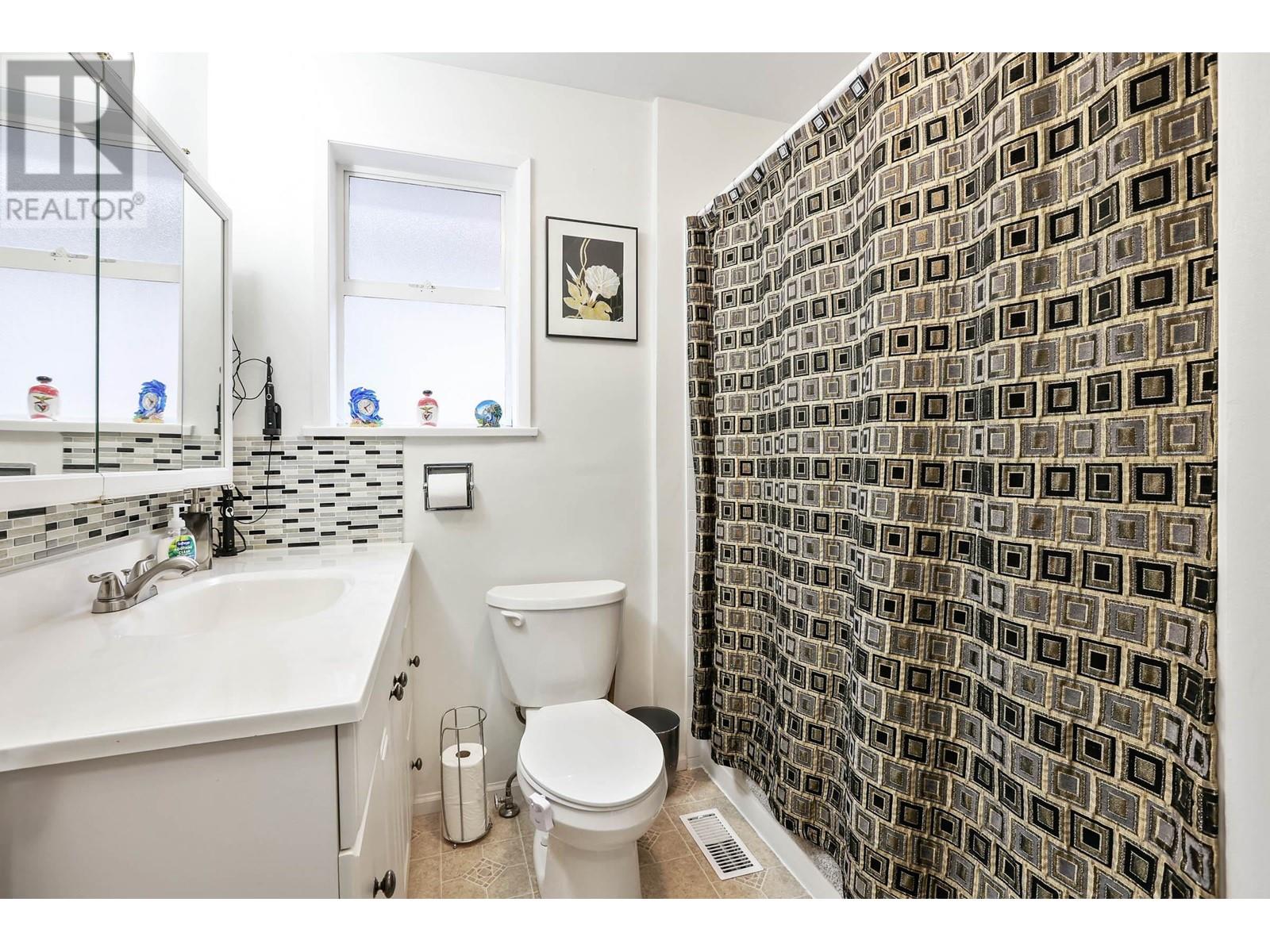 5079 Somerville Street, Vancouver, British Columbia  V5W 3H1 - Photo 11 - R2823095