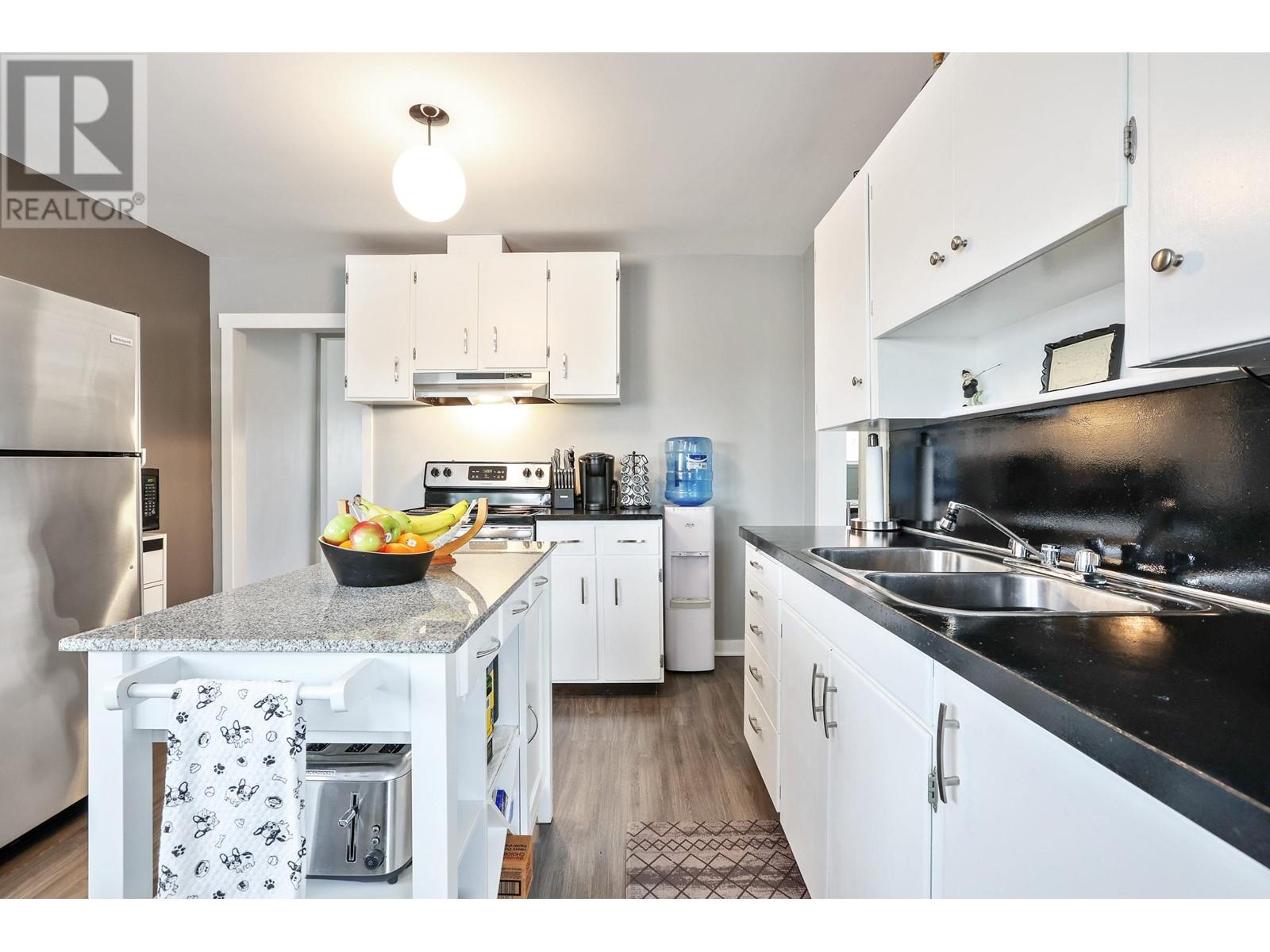 5079 Somerville Street, Vancouver, British Columbia  V5W 3H1 - Photo 6 - R2823095