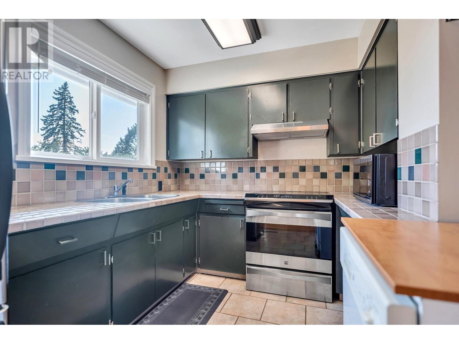 21058 River Road, Maple Ridge, British Columbia  V2X 2A2 - Photo 13 - R2823125