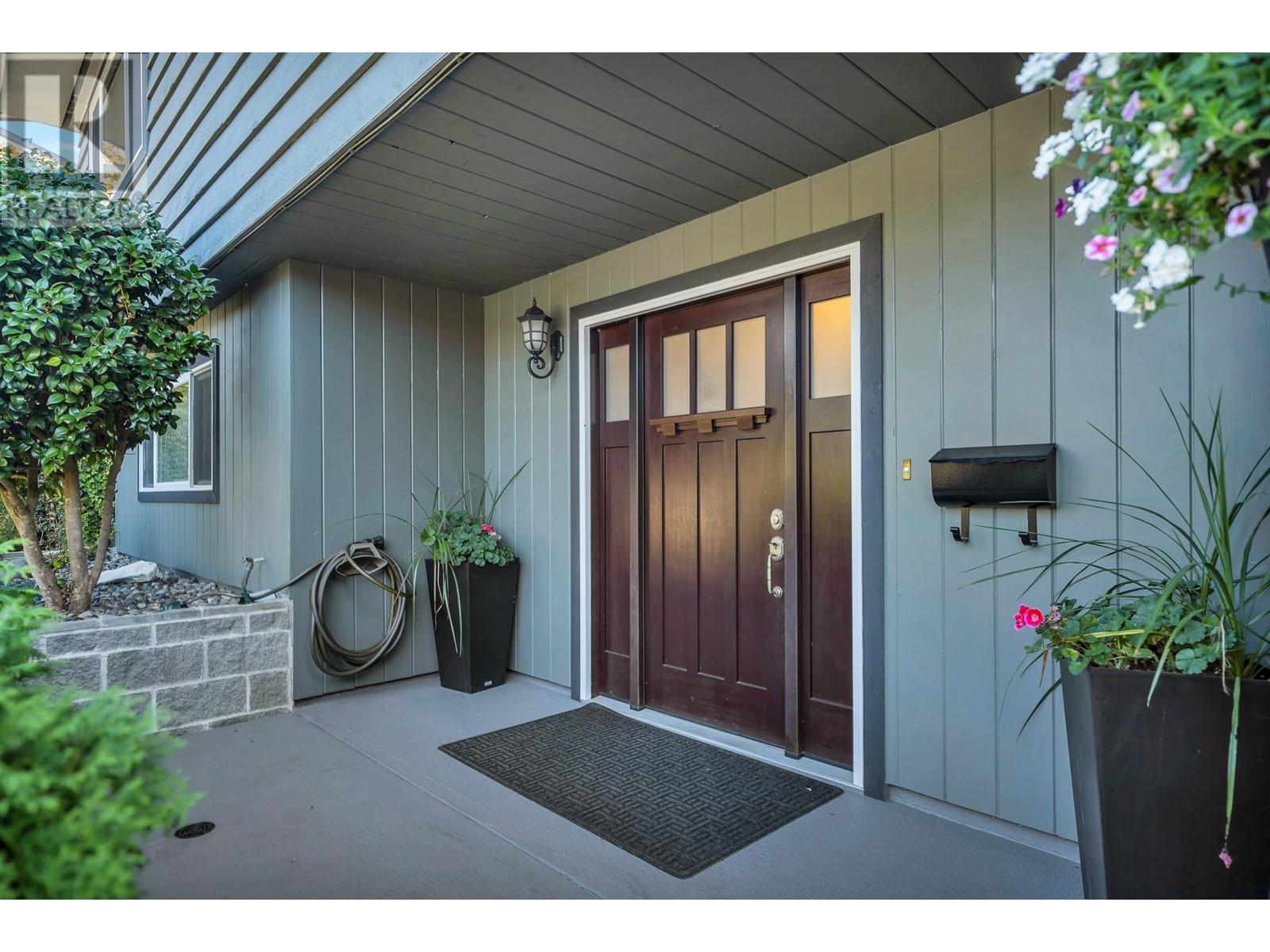 21058 River Road, Maple Ridge, British Columbia  V2X 2A2 - Photo 4 - R2823125