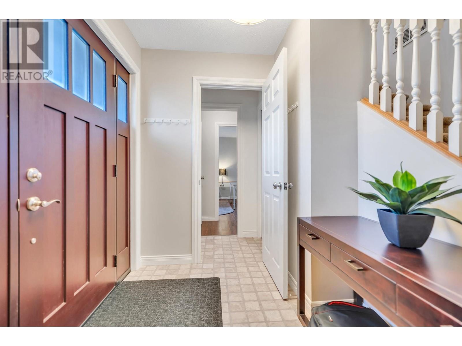 21058 River Road, Maple Ridge, British Columbia  V2X 2A2 - Photo 5 - R2823125