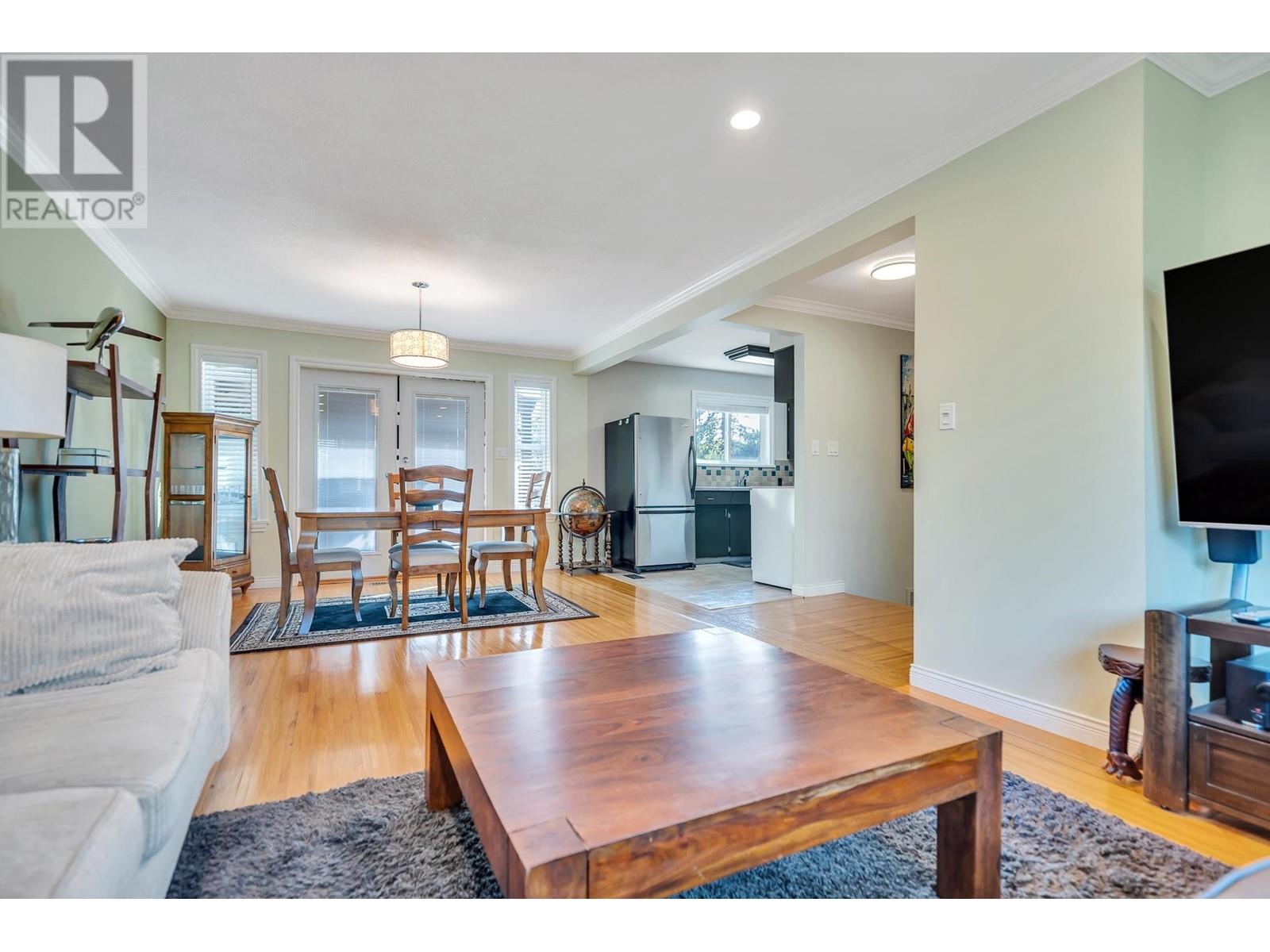 21058 River Road, Maple Ridge, British Columbia  V2X 2A2 - Photo 8 - R2823125