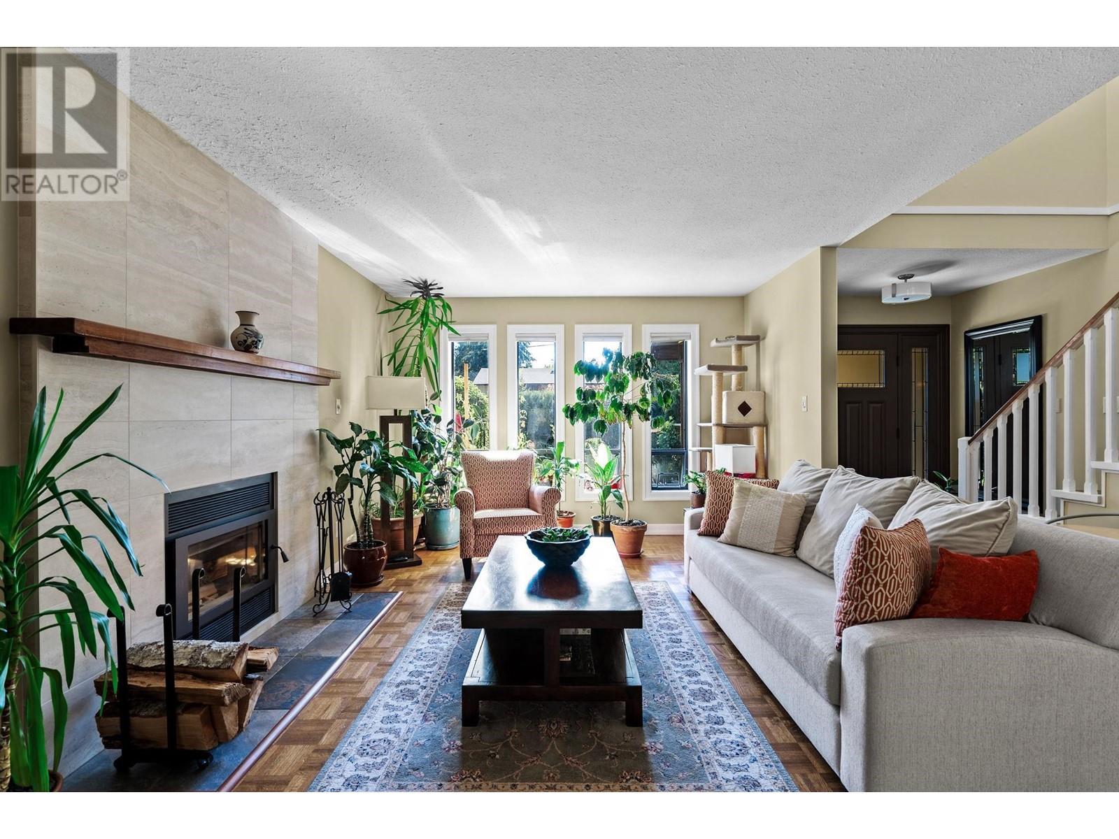 23017 126 Avenue, Maple Ridge, British Columbia  V2X 4P4 - Photo 7 - R2823219