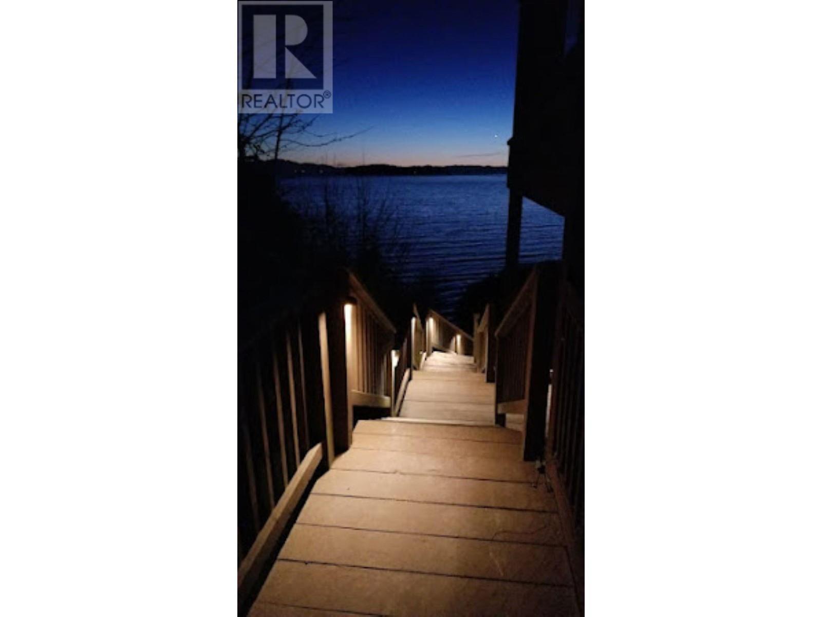 5203 Sunshine Coast Highway, Sechelt, British Columbia  V7Z 0C1 - Photo 13 - R2795264