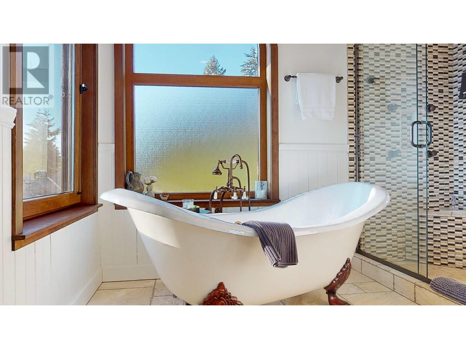 5203 Sunshine Coast Highway, Sechelt, British Columbia  V7Z 0C1 - Photo 19 - R2795264